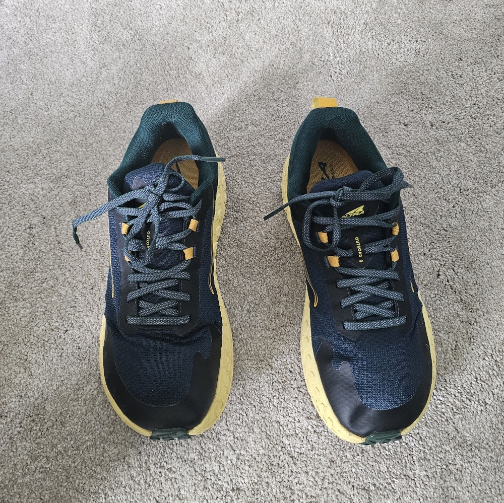 ALTRA Men's Outroad 2 Trail Running Shoes Size 9.5